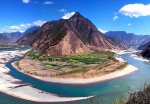 First Bend of the Yangtze River